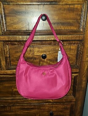 Lululemon City Essentials Shoulder Bag! Nwts, BRML! Gold Hardware, 4L